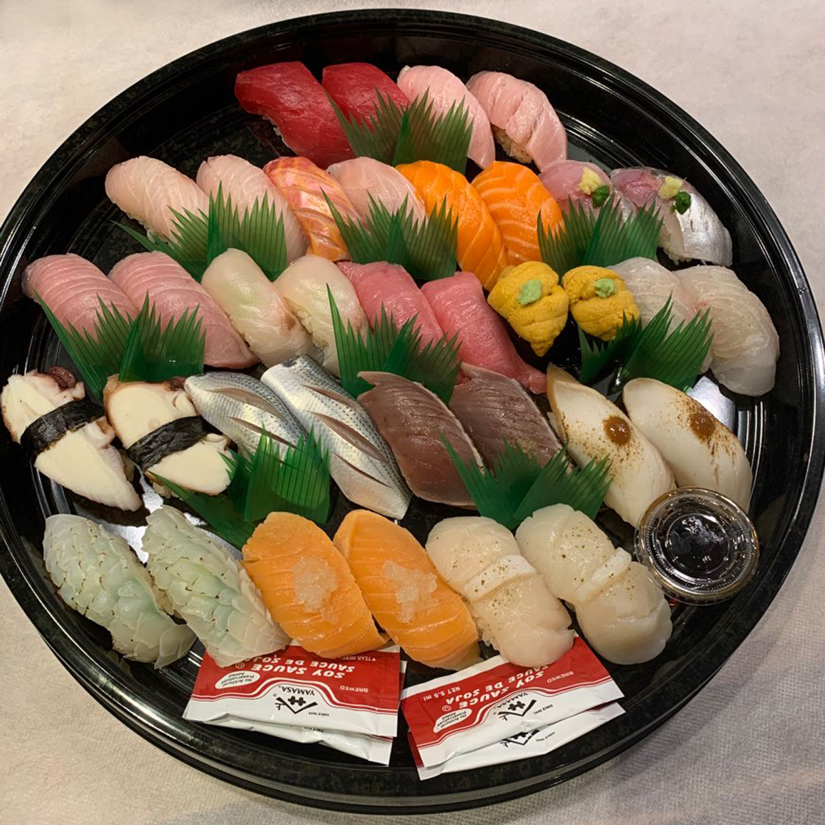 Image of 12 varieties sushi for 2person